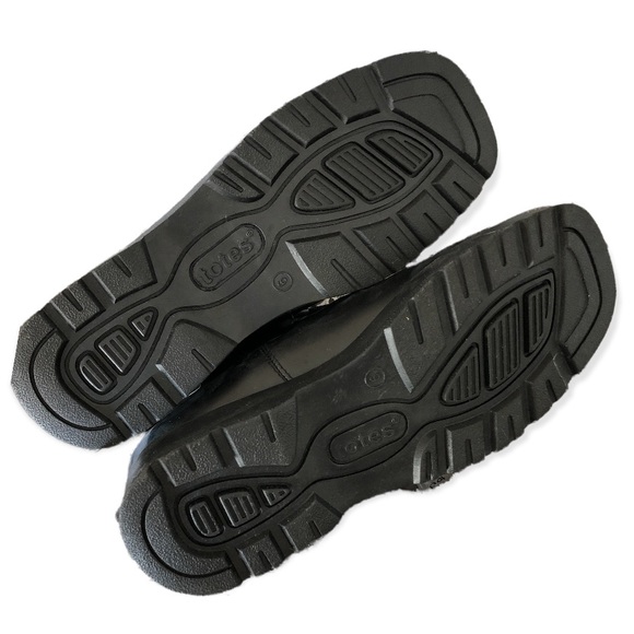 Totes Boots - Picture 7 of 10